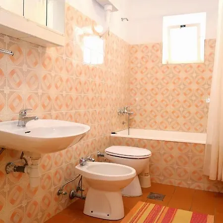 Apartments By The Sea Lumbarda, Korcula - 9480 *